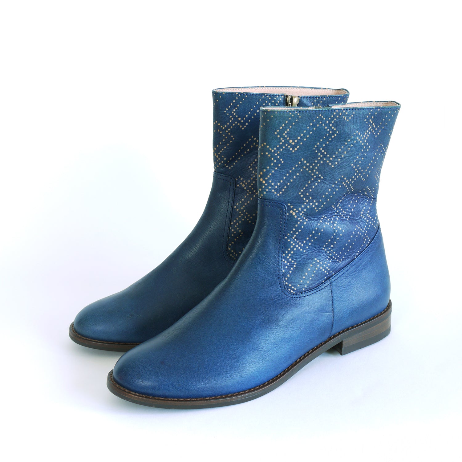 Woman's Ankle Boots. Indigo dyed leather boots. SASHIKO