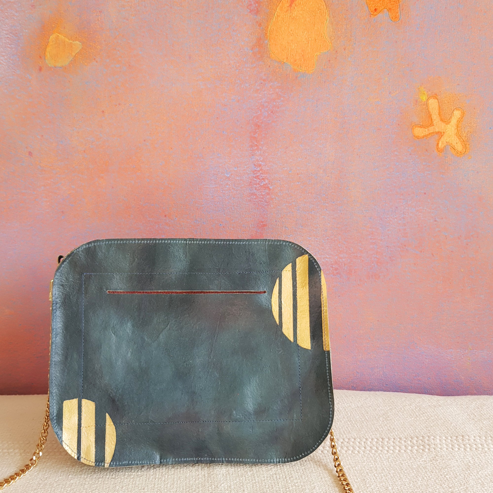 BELLE simple shoulder bag with adjustable handle