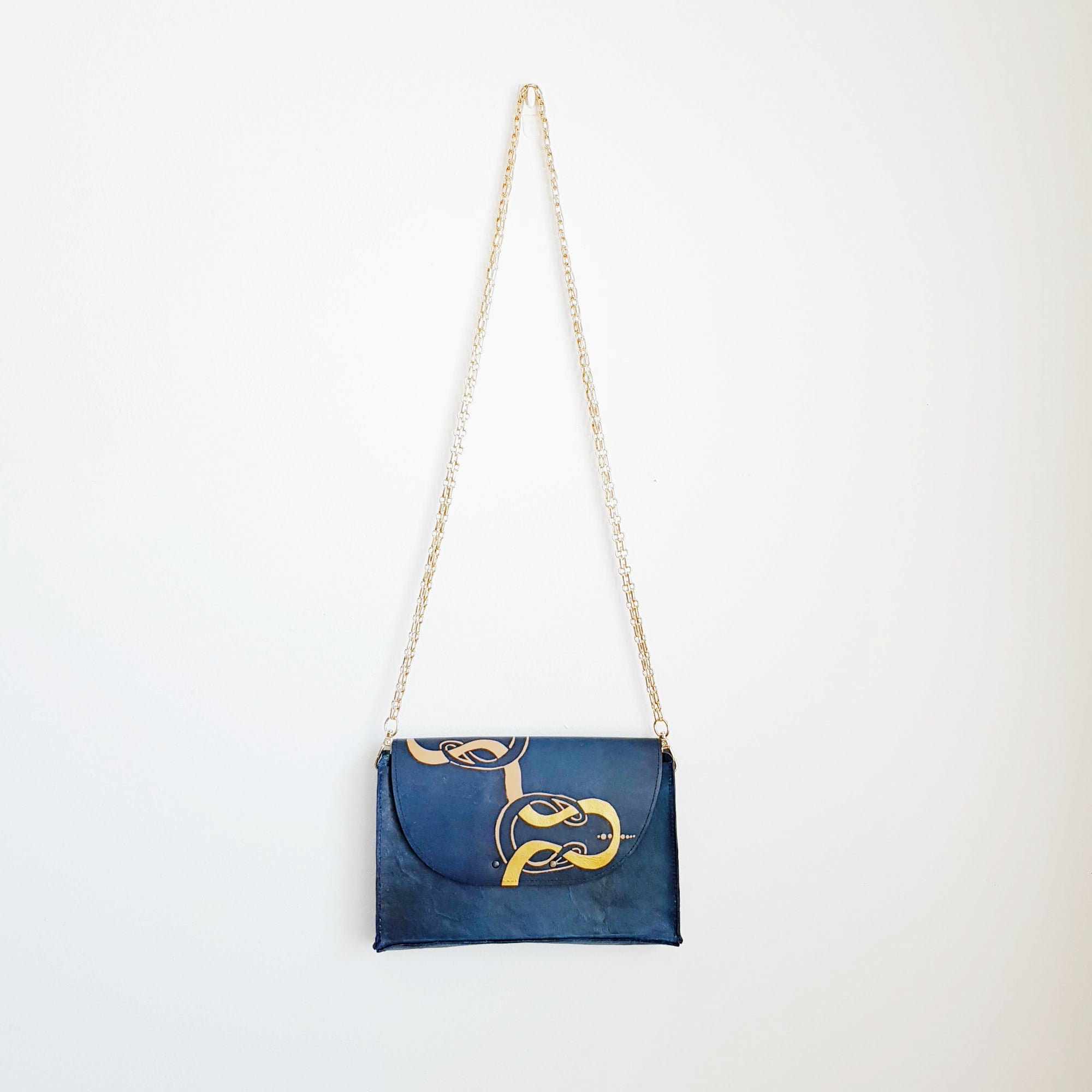 ELLE, indigo leather shoulder bag with adjustable handle