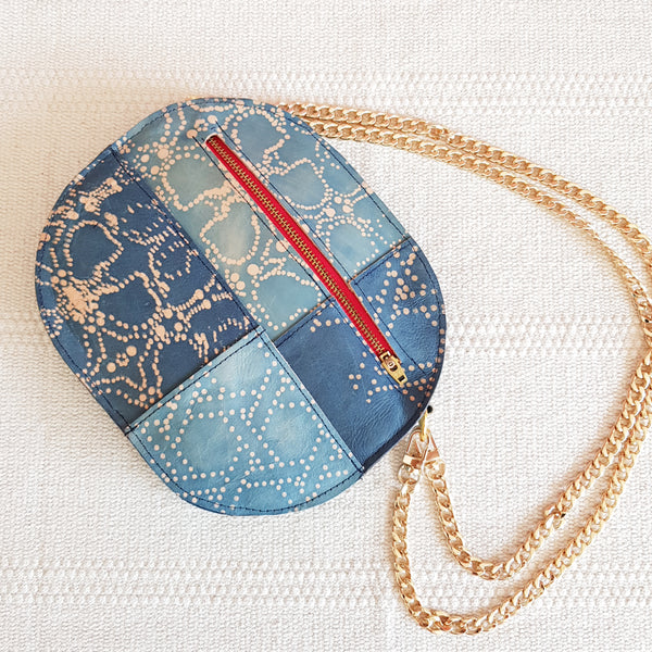 PATCH 03. Mini shoulder bag with adjustable chain strap