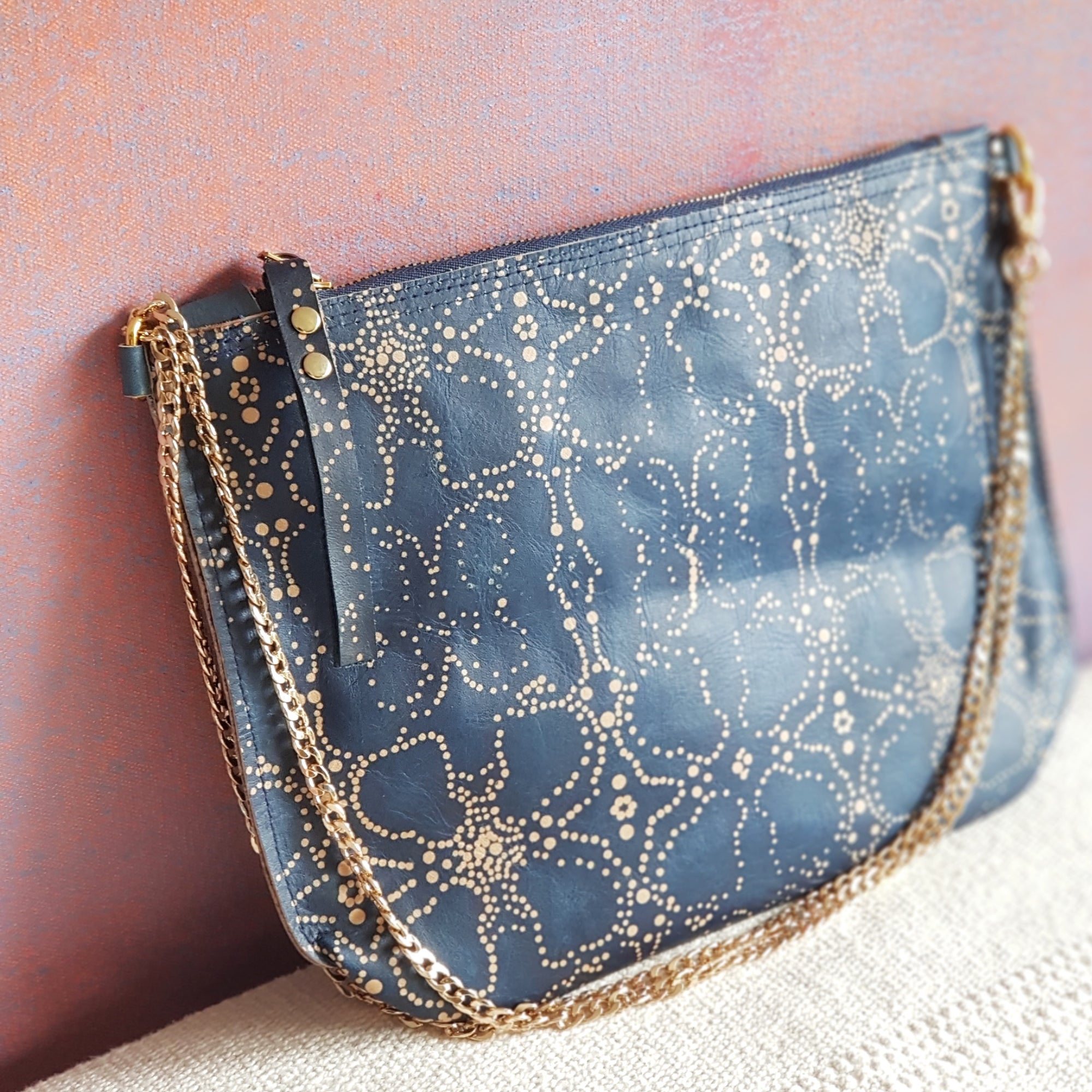 TEA STAIN no.05 simple shoulder bag with adjustable handle