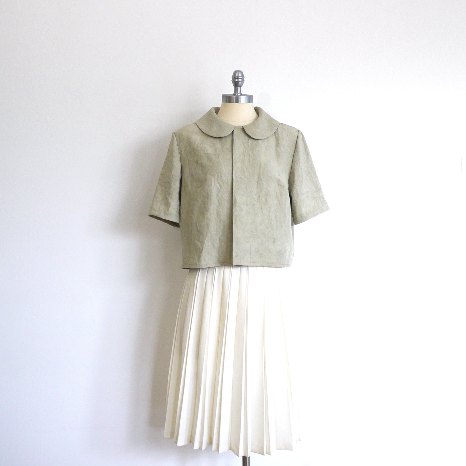Celadon. Mugwort plant dye silk blouse in gray sage color. Peter Pan collar cropped blouse