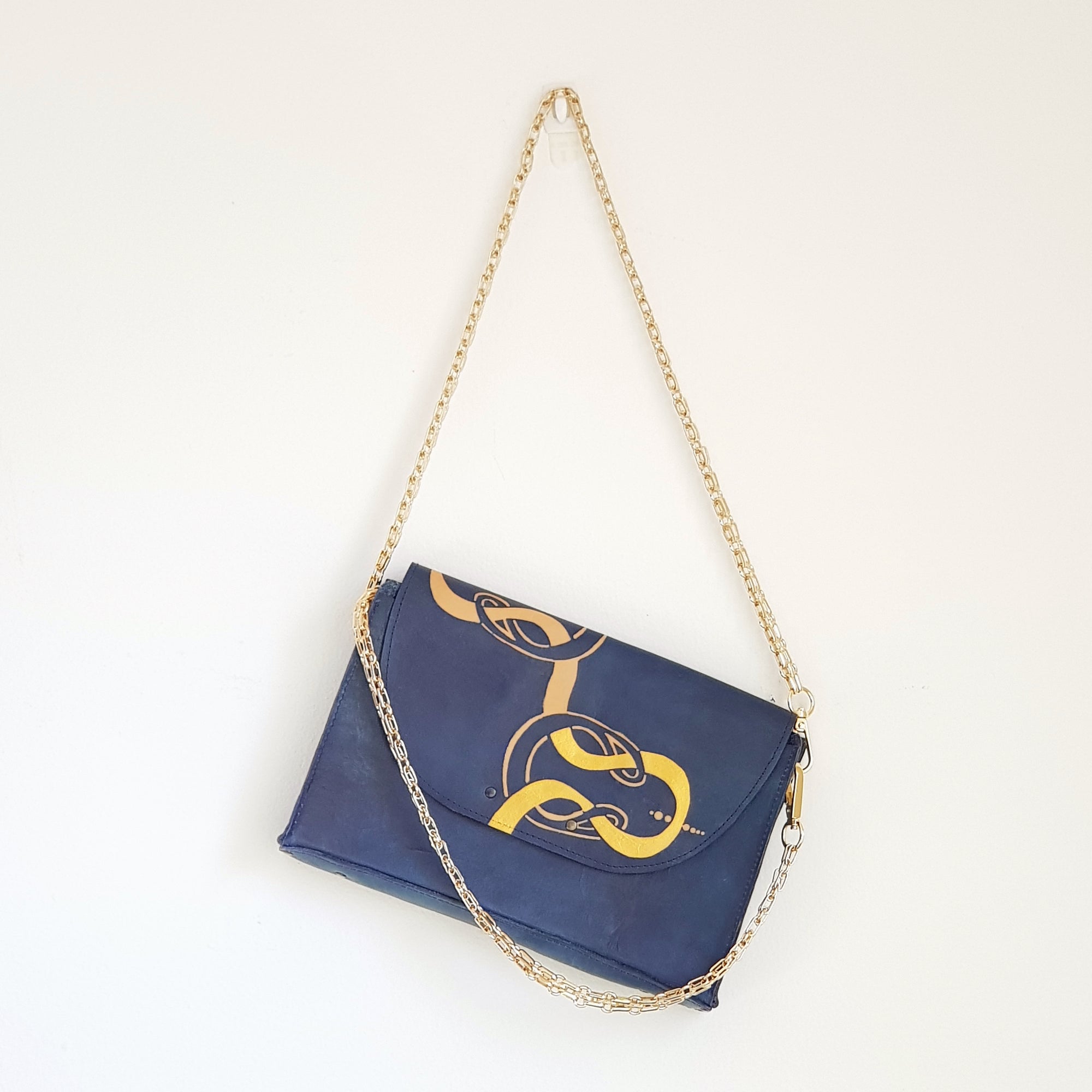 ELLE, indigo leather shoulder bag with adjustable handle